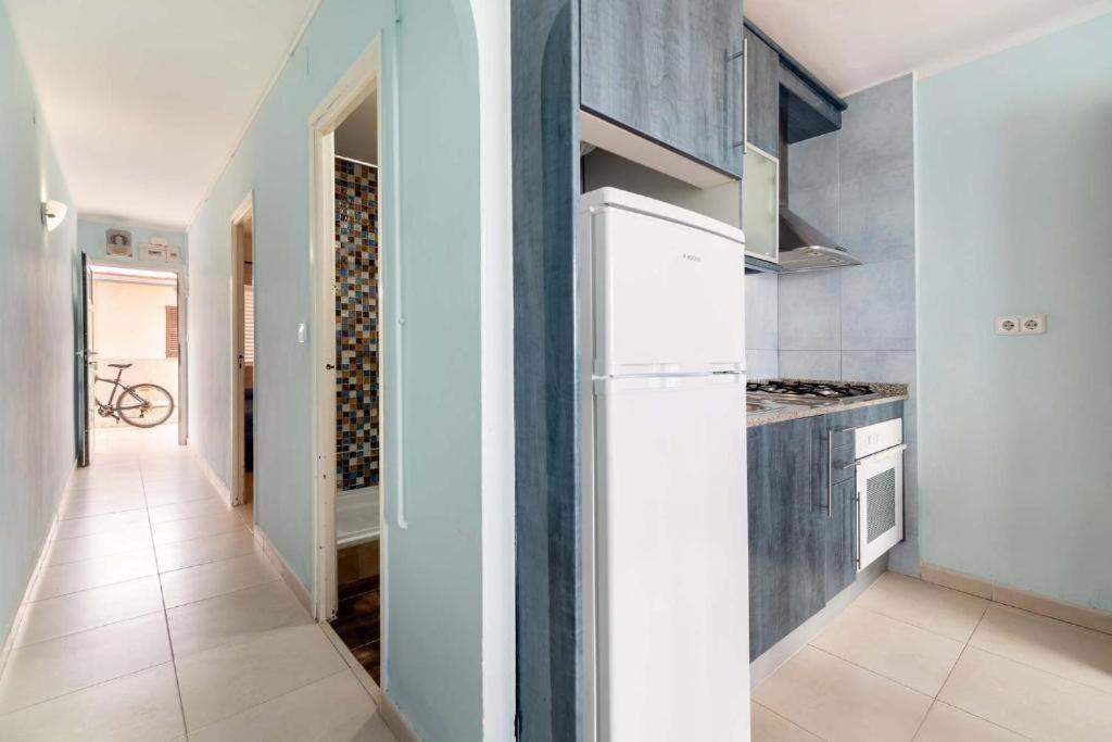 Apartamentos Denis Castelldefels Exteriör bild