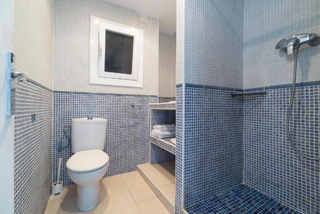 Apartamentos Denis Castelldefels Exteriör bild