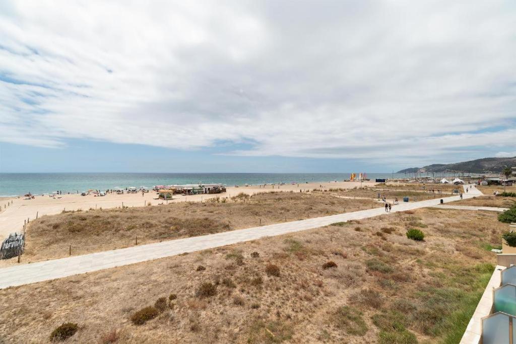 Apartamentos Denis Castelldefels Exteriör bild