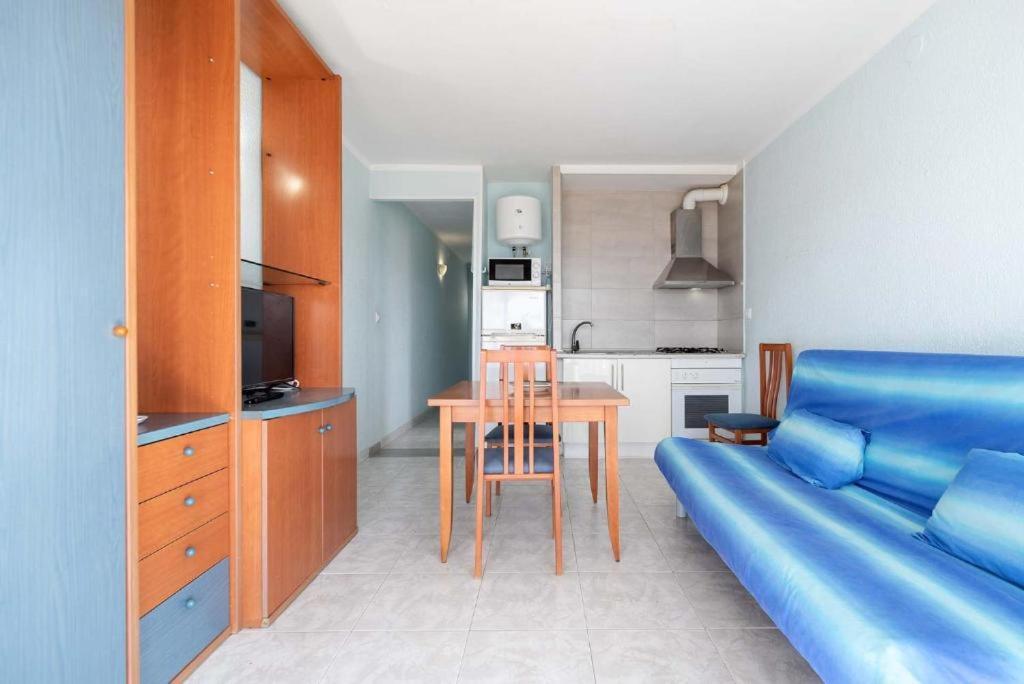 Apartamentos Denis Castelldefels Exteriör bild