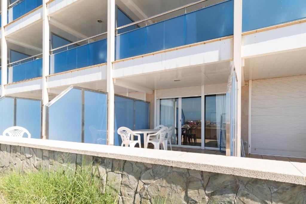 Apartamentos Denis Castelldefels Exteriör bild
