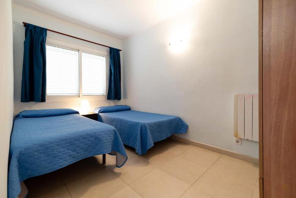 Apartamentos Denis Castelldefels Exteriör bild