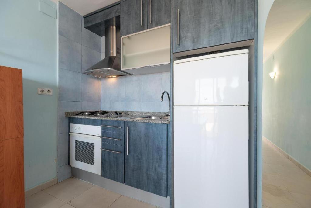 Apartamentos Denis Castelldefels Exteriör bild